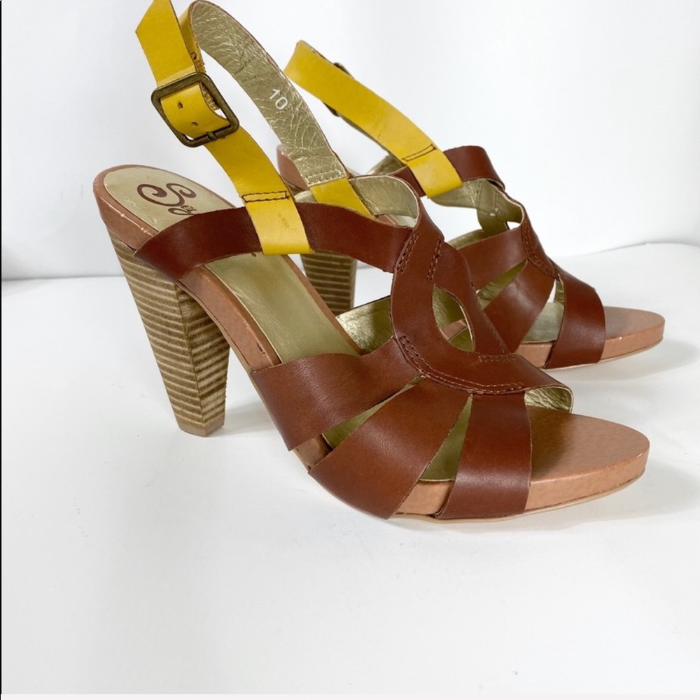Seychelles strappy leather wood sandals heels 10 light brown yellow